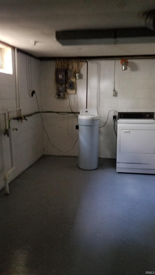 Listing Image 18