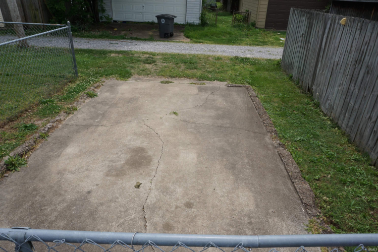 Listing Image 22