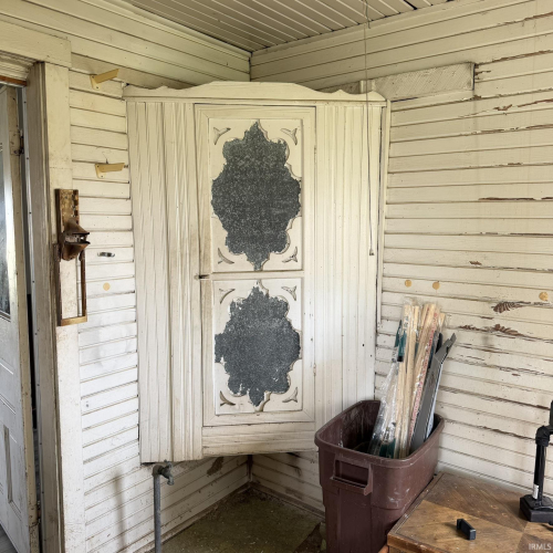 Listing Image 21