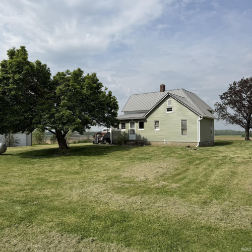 Listing Image 4