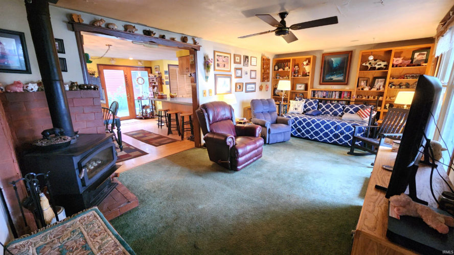 Listing Image 9