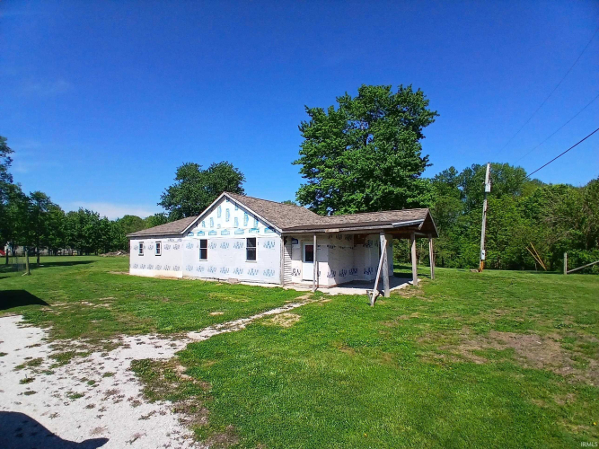 Listing Image 4