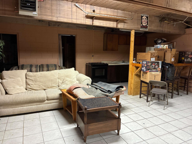 Listing Image 18