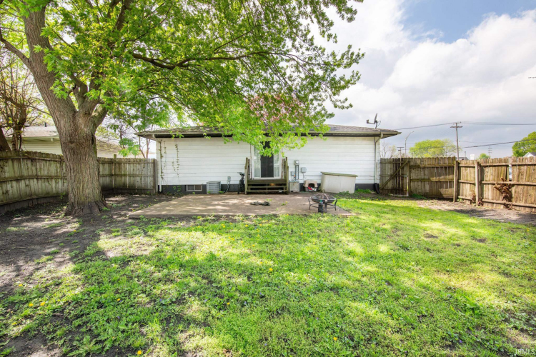 Listing Image 19