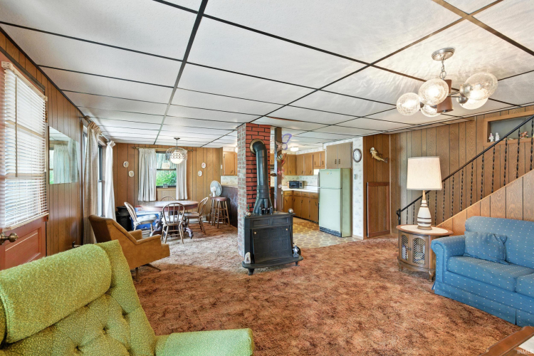 Listing Image 19