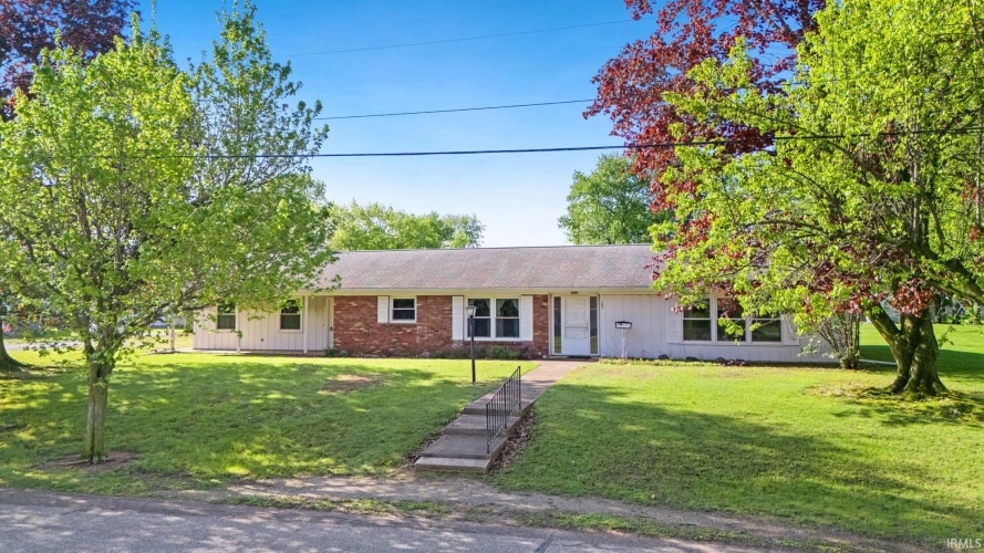 Listing Image 3
