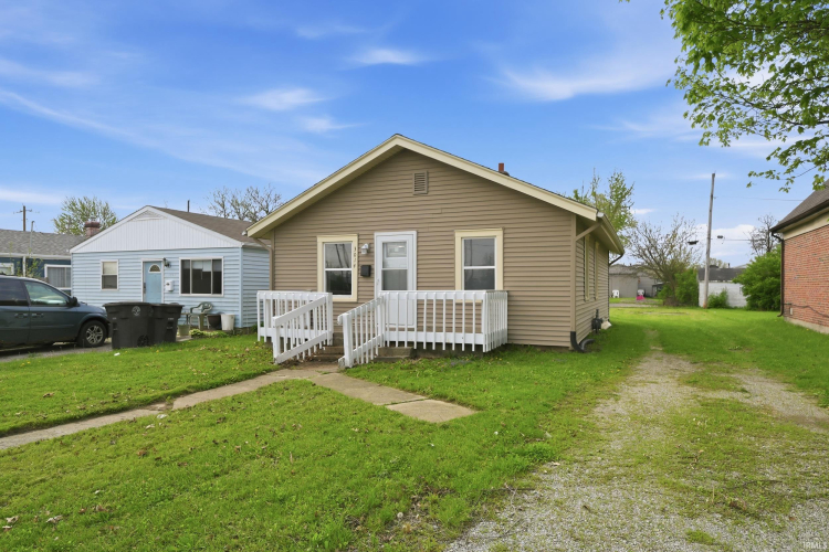 Listing Image 3
