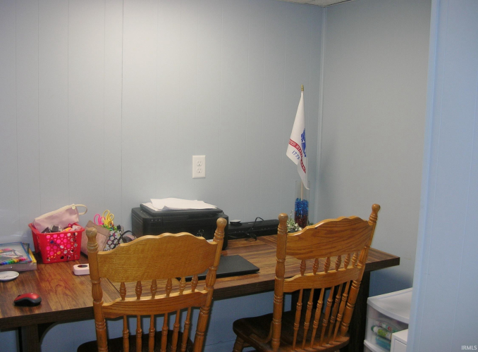Listing Image 16