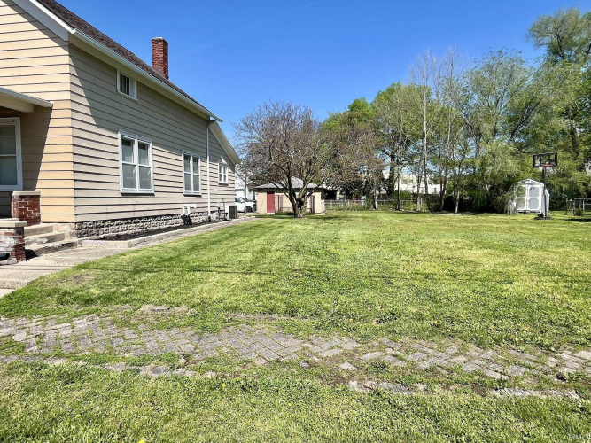 Listing Image 24