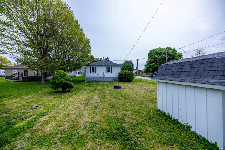Listing Image 3