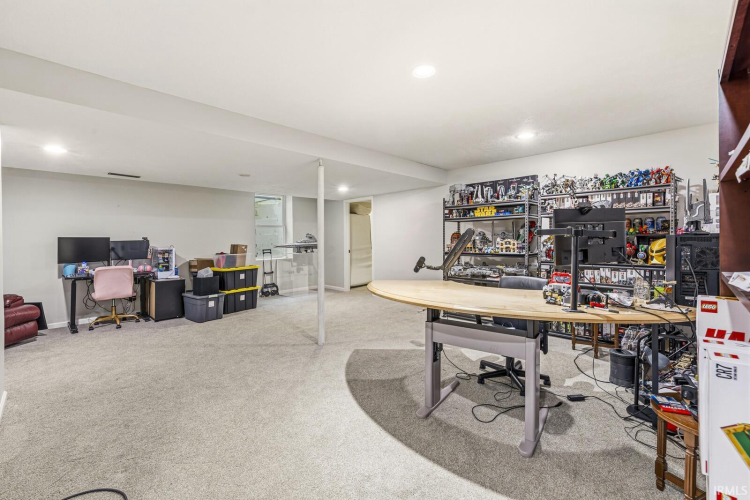 Listing Image 21