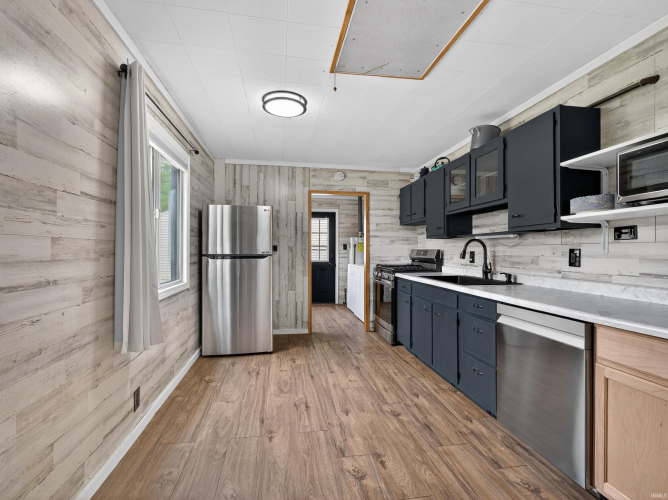 Listing Image 15