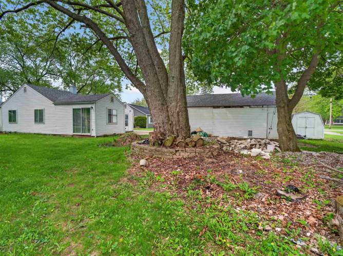 Listing Image 5