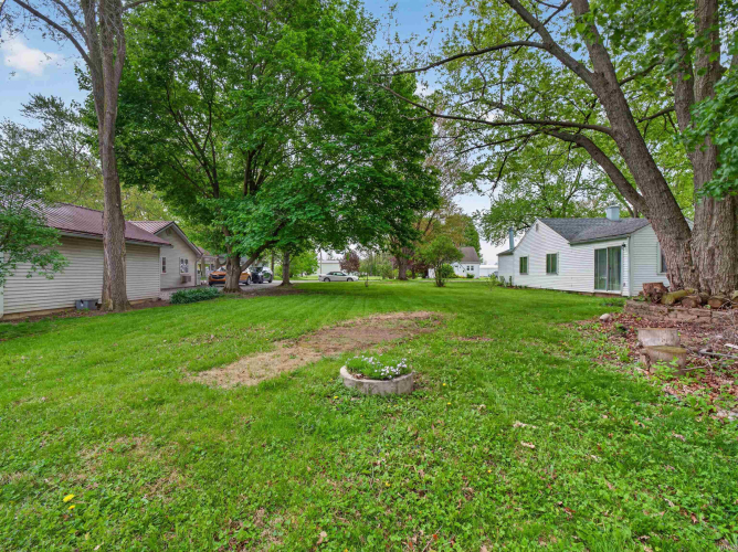 Listing Image 6
