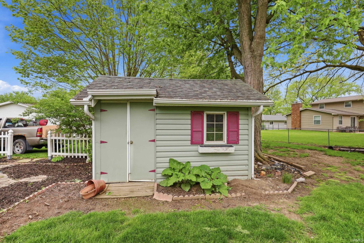 Listing Image 28