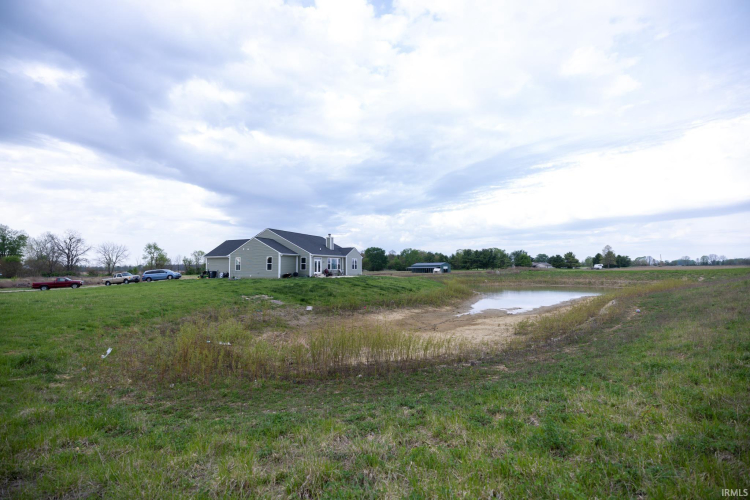 Listing Image 27