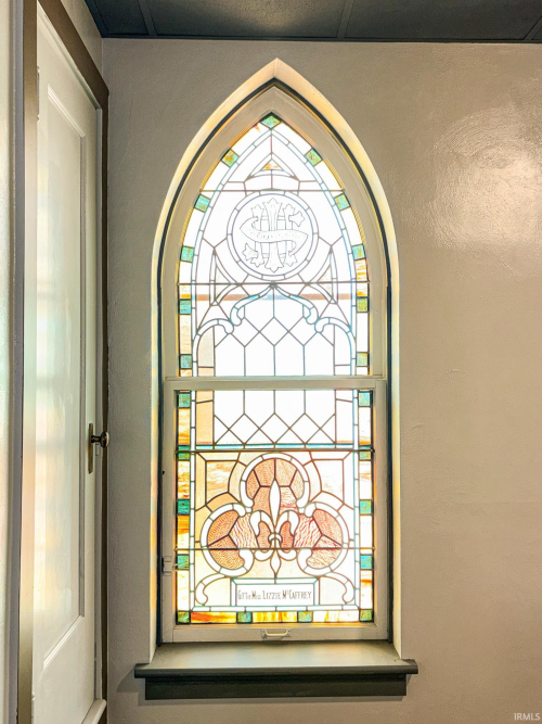 Listing Image 11