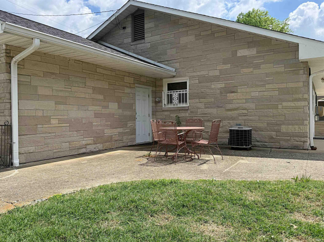 Listing Image 22