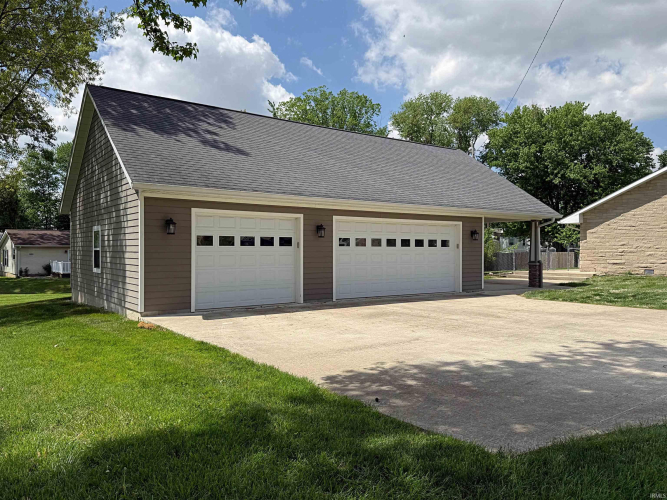 Listing Image 26