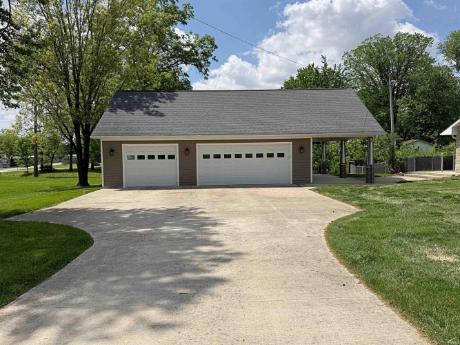 Listing Image 32