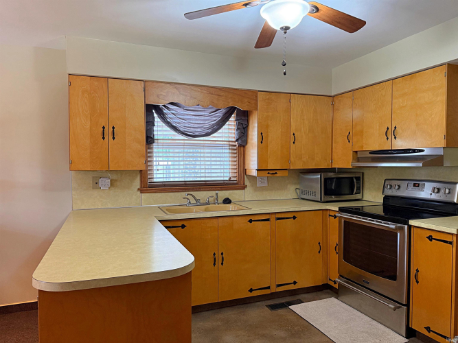 Listing Image 7