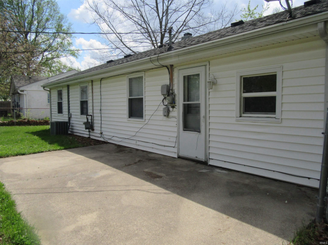 Listing Image 12