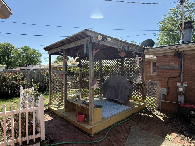 Listing Image 13