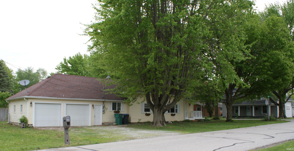 Listing Image 3