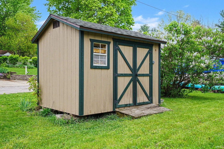 Listing Image 7