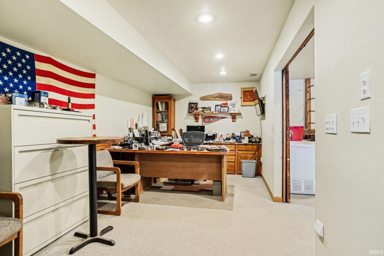 Listing Image 16