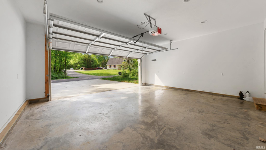 Listing Image 24