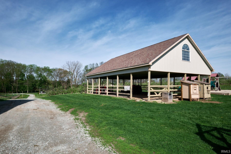 Listing Image 21