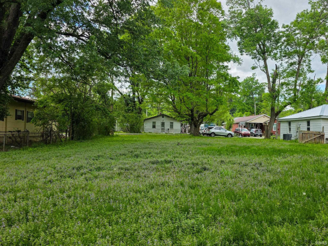 Listing Image 3