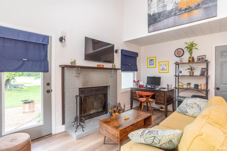 Listing Image 13