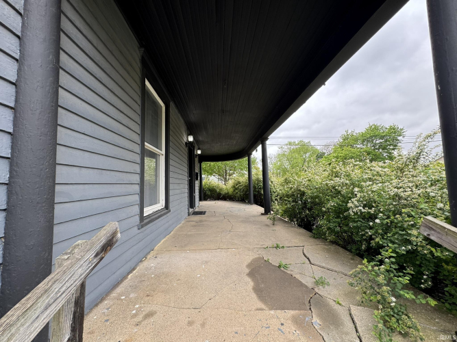 Listing Image 33