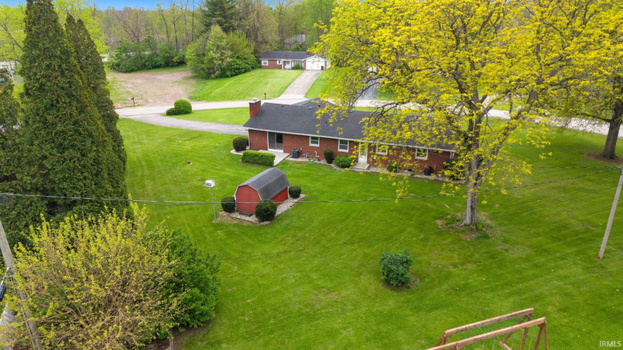 Listing Image 4