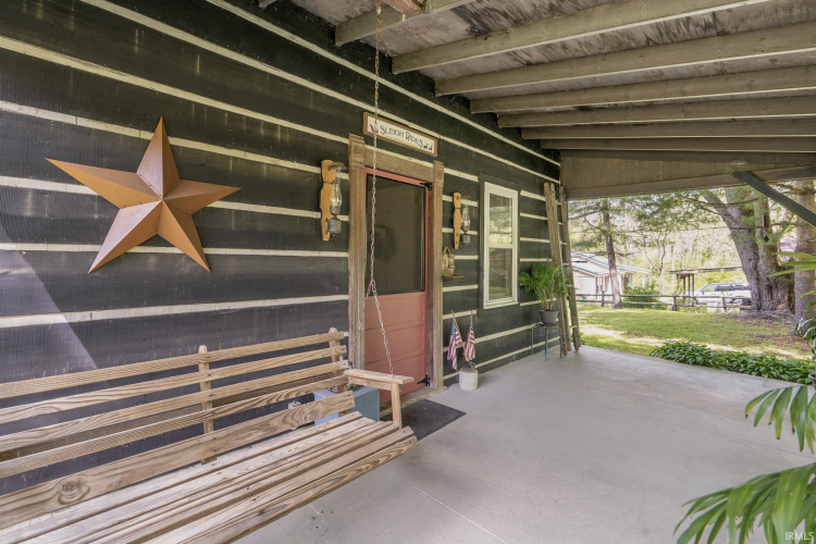 Listing Image 5