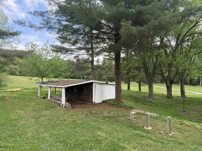 Listing Image 8