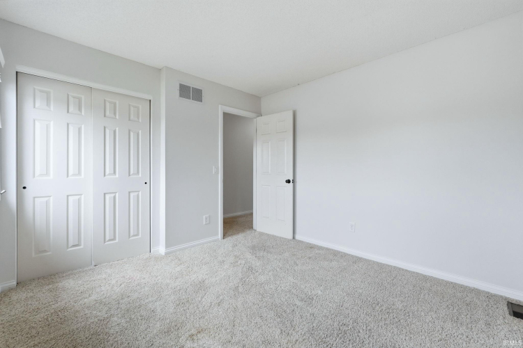 Listing Image 28