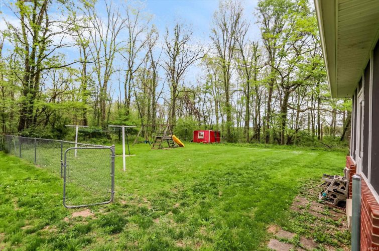 Listing Image 32