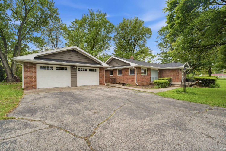 Listing Image 28