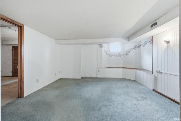 Listing Image 28
