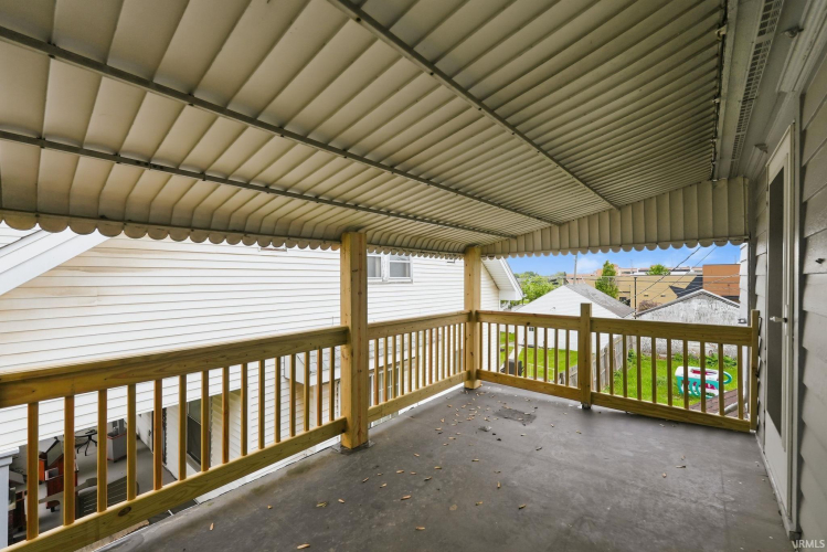 Listing Image 18