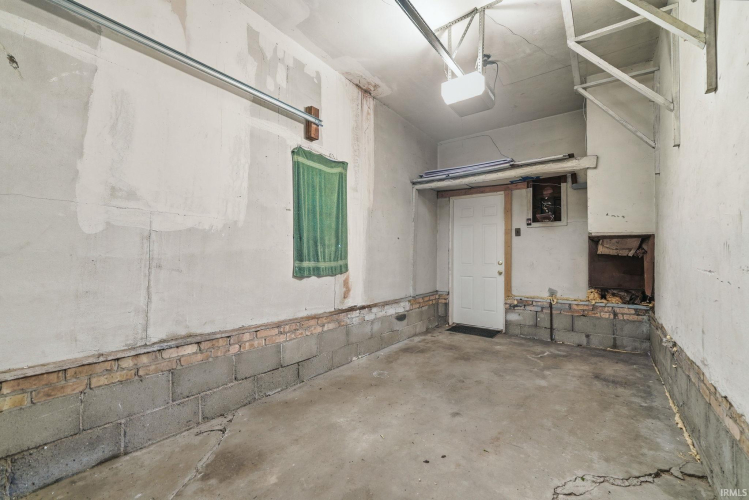 Listing Image 27