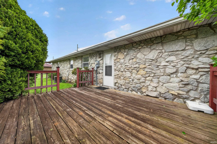 Listing Image 18