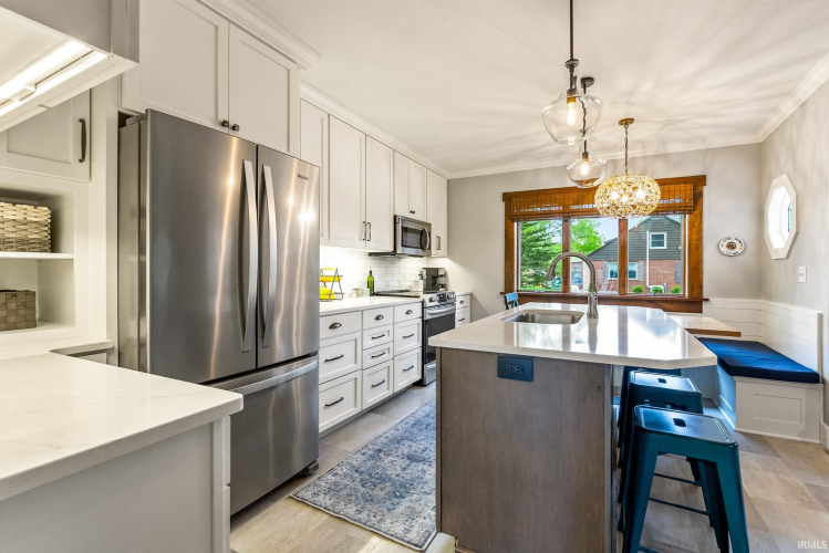 Listing Image 15