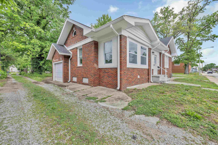 Listing Image 32