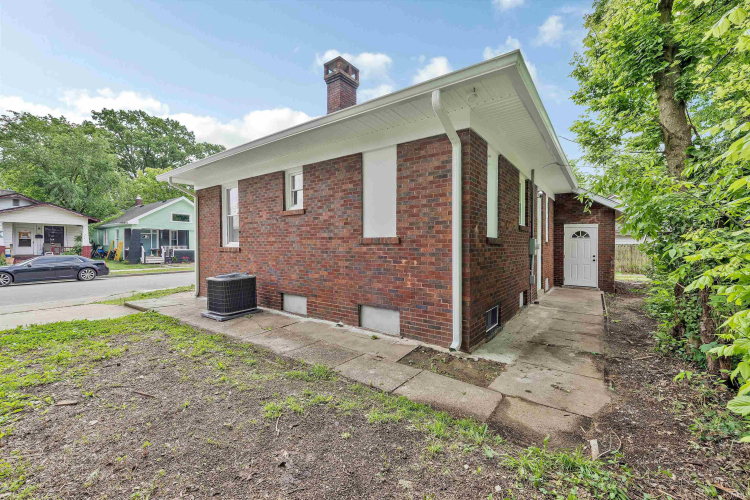 Listing Image 33
