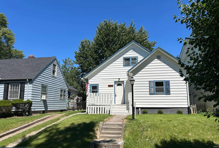 Listing Image 3