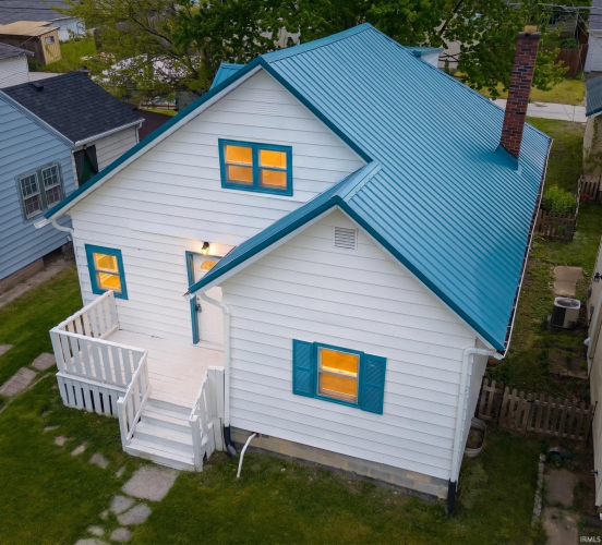 Listing Image 4
